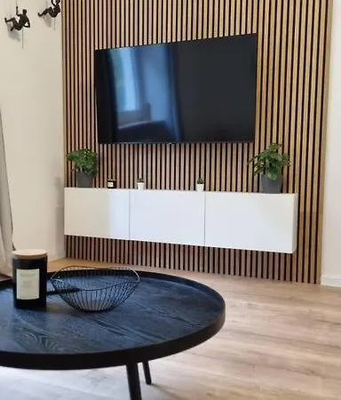 Stylisches In Zentraler Lage Mit Balkon Apartmán *