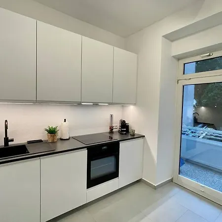 Apartmán Stylisches In Zentraler Lage Mit Balkon *